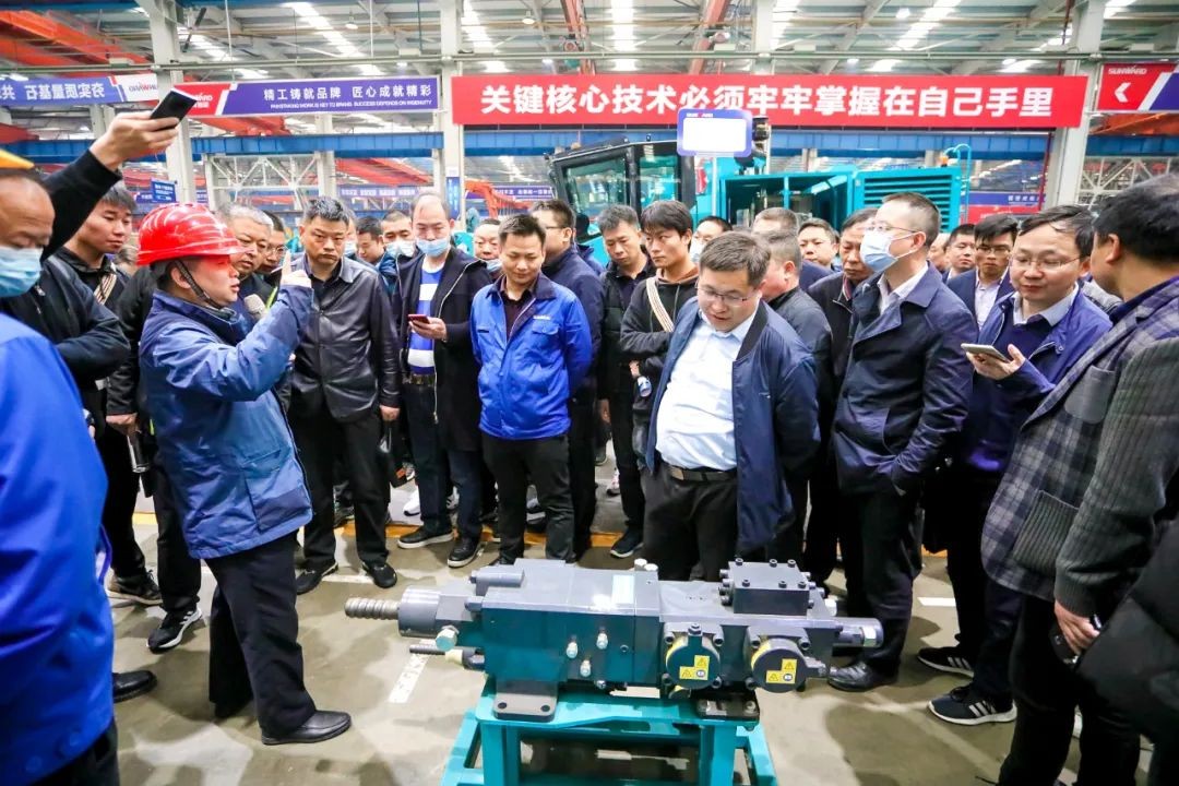 饕餮盛宴！安博电竞·（anbo）官方网站
智能•建华建材预制桩施工装备与技术交流会隆重召开