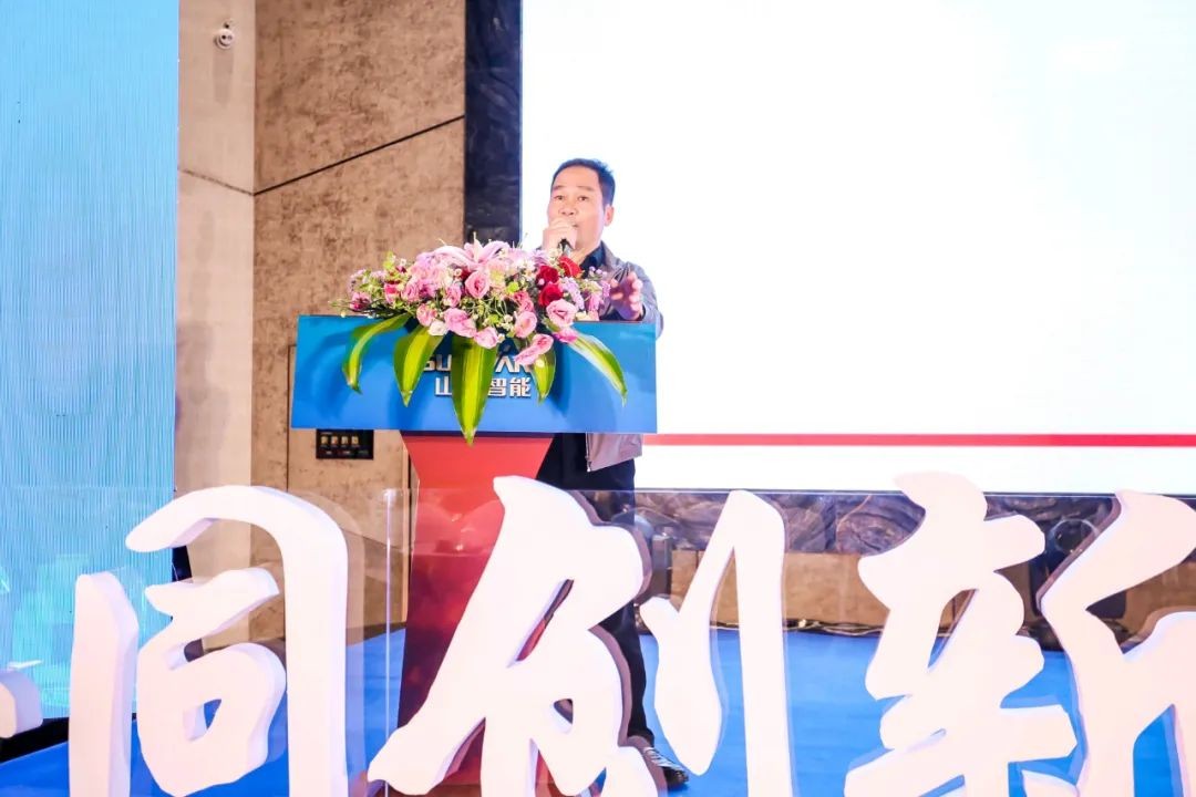 饕餮盛宴！安博电竞·（anbo）官方网站
智能•建华建材预制桩施工装备与技术交流会隆重召开