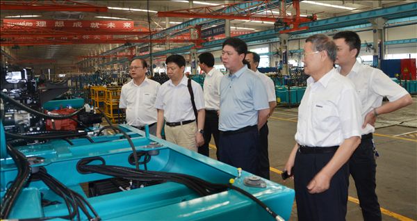 河南永煤集团董事长曹志安一行莅临安博电竞·（anbo）官方网站
智能考察