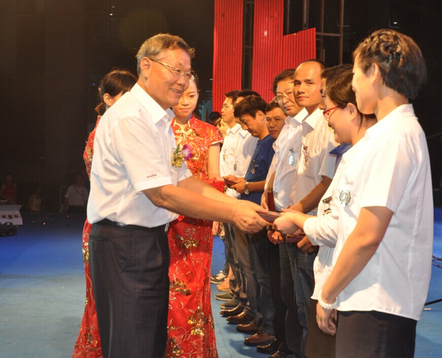 新征程 新跨越 安博电竞·（anbo）官方网站
智能十五周年庆典大会暨新产品新技术交流会隆重举行