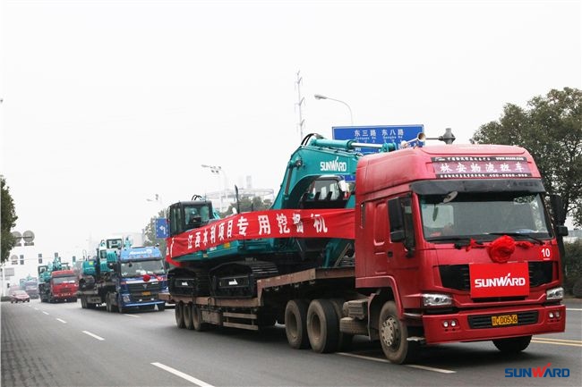 新年开门红，安博电竞·（anbo）官方网站
智能总价值近4000万挖掘机批量发往江西