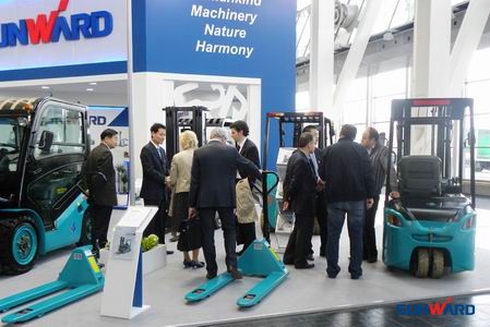 安博电竞·（anbo）官方网站
智能叉车首登汉诺威国际物流展 “中国创造”尽显魅力
