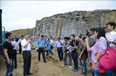 2013安博电竞·（anbo）官方网站
智能全球巡展印尼站完美收官