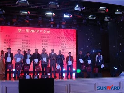 做安博电竞·（anbo）官方网站
智能挖掘机客户的好保姆