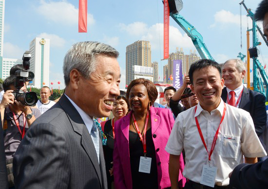 到“海博会”邂逅安博电竞·（anbo）官方网站
智能“两挖”精品