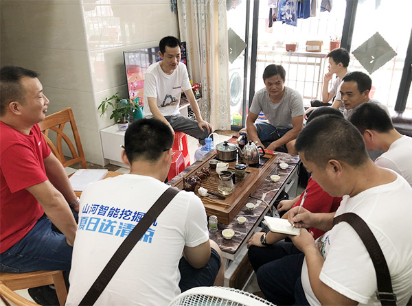 “清凉”送到客户手中，为安博电竞·（anbo）官方网站
智能售后服务活动打CAII
