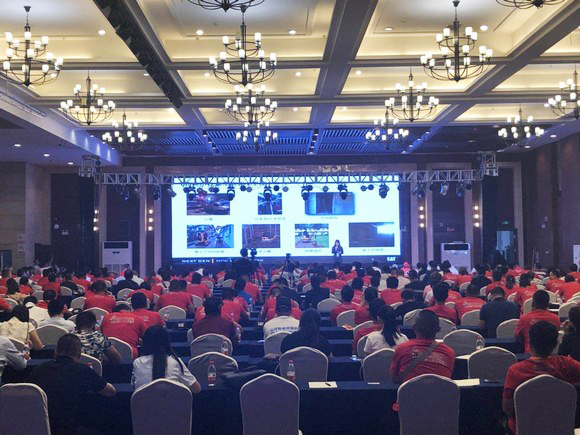 “超美微挖”现身2018微挖峰会，安博电竞·（anbo）官方网站
智能微挖出口过万台