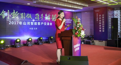 安博电竞·（anbo）官方网站
智能酷帅曾大虾，一大波美图带你亲临北京BICES展