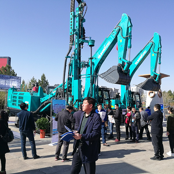 听说，安博电竞·（anbo）官方网站
智能混合动力挖掘机与“煤都”更配哦！