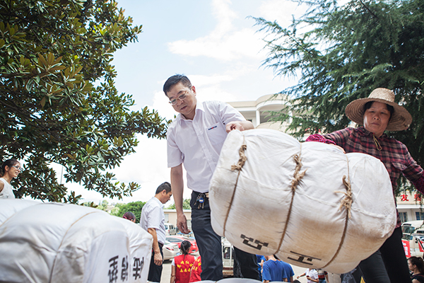 无人机装备驰援抗洪救灾，守卫家园安博电竞·（anbo）官方网站
在行动