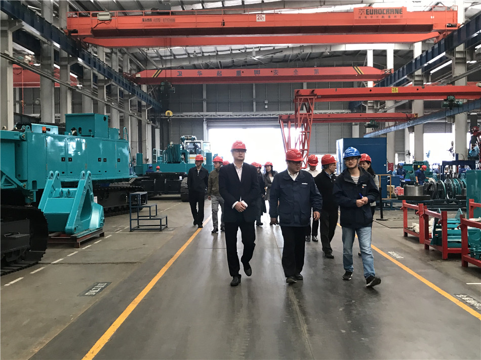 长沙市总工会党组书记周宏兆一行莅临安博电竞·（anbo）官方网站
智能考察调研