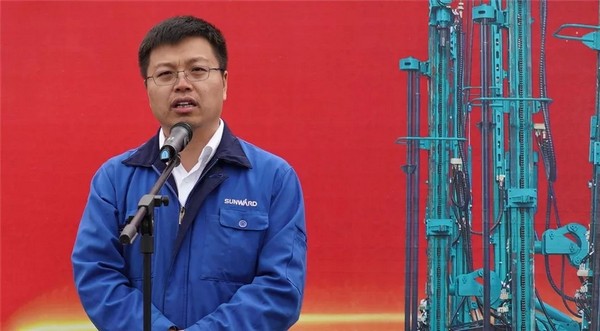 进军南非高端矿山市场！安博电竞·（anbo）官方网站
智能凿岩设备批量发车