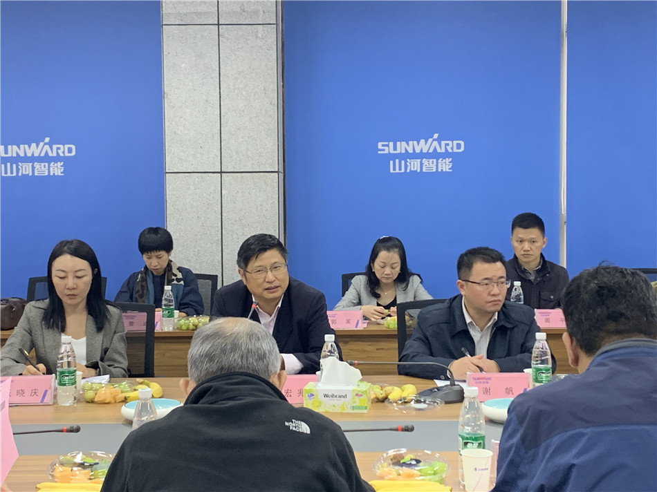 长沙市总工会党组书记周宏兆一行莅临安博电竞·（anbo）官方网站
智能考察调研