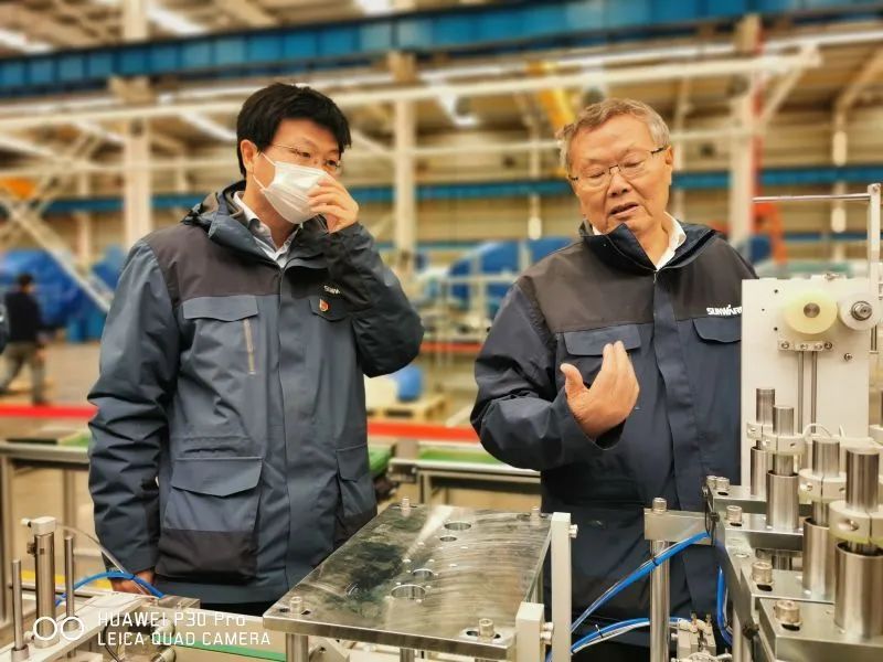 董事长启封安博电竞·（anbo）官方网站
智能第一个成品口罩
