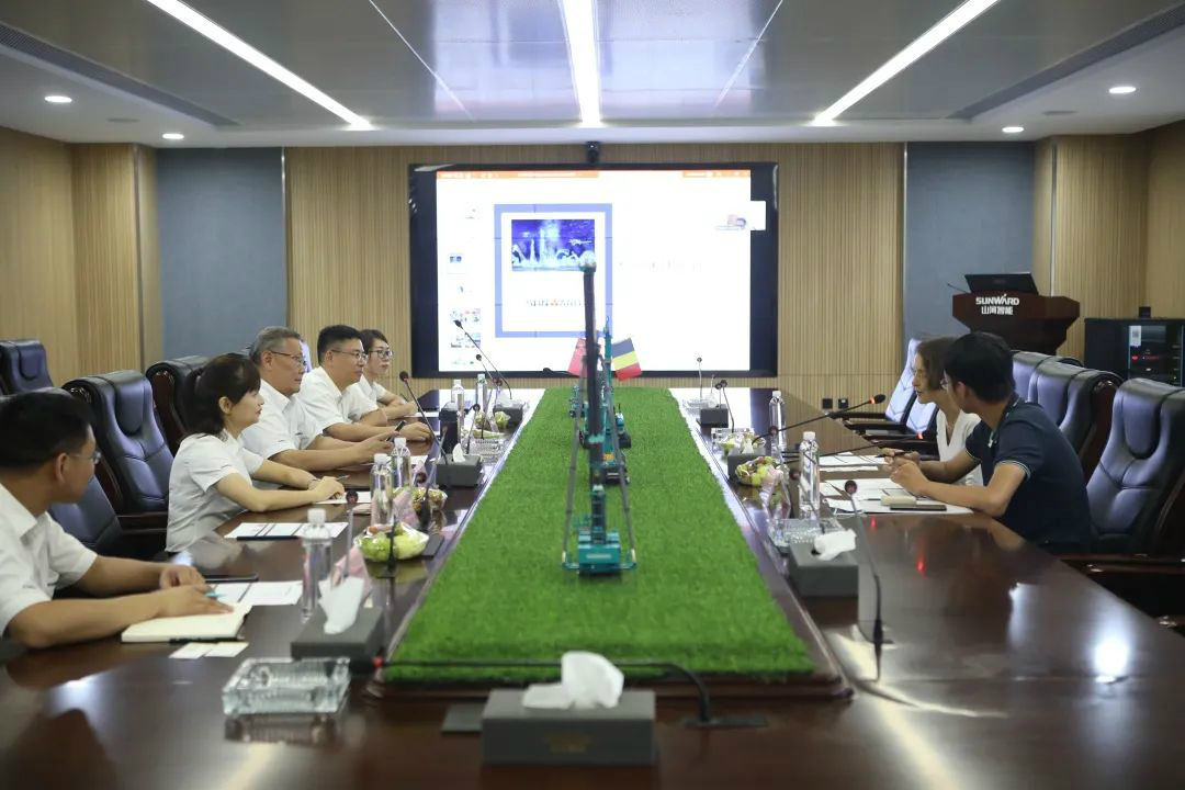 比利时商务领事到访安博电竞·（anbo）官方网站
智能