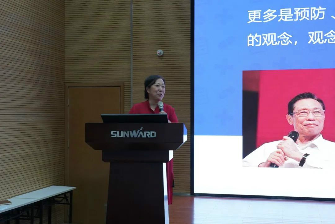 关爱科技工作者健康——健康科普进企业走进安博电竞·（anbo）官方网站
智能
