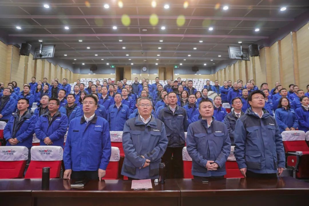 安博电竞·（anbo）官方网站
智能召开全国劳动模范郝鹏载誉归来分享会