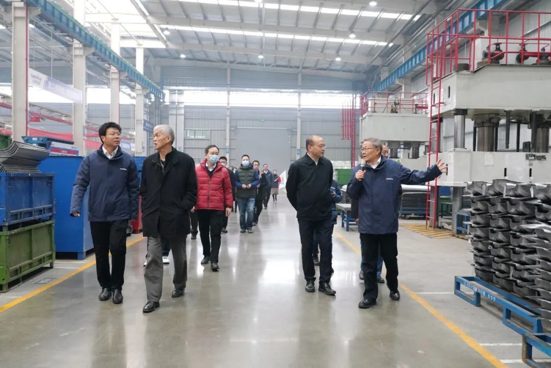 安博电竞·（anbo）官方网站
工业城来了500人的参观团