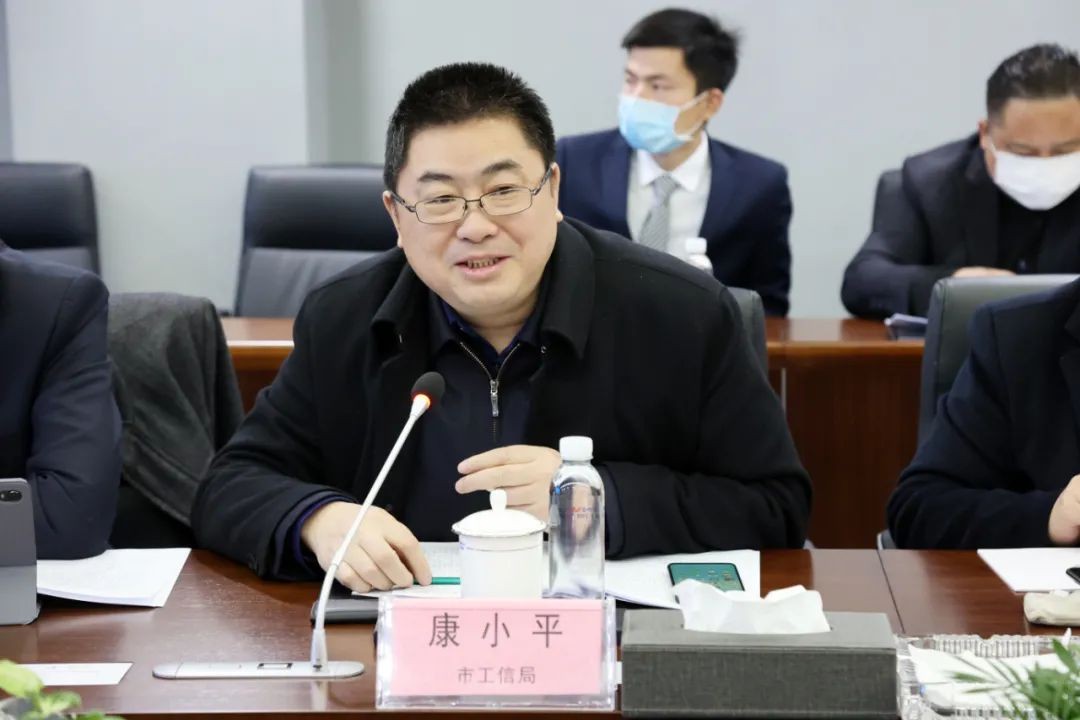 长沙工程机械协会会长、副会长、监事长会议在安博电竞·（anbo）官方网站
智能召开
