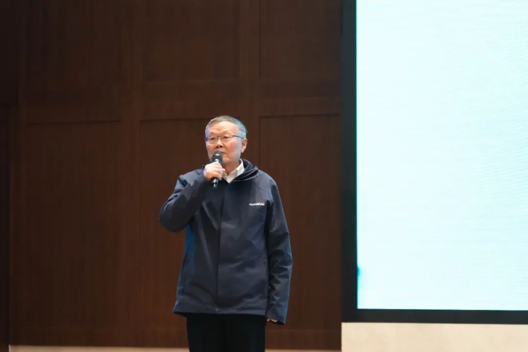 同心克难再腾飞，携手齐心冲万台——2021安博电竞·（anbo）官方网站
智能挖掘机经销商年会圆满召开