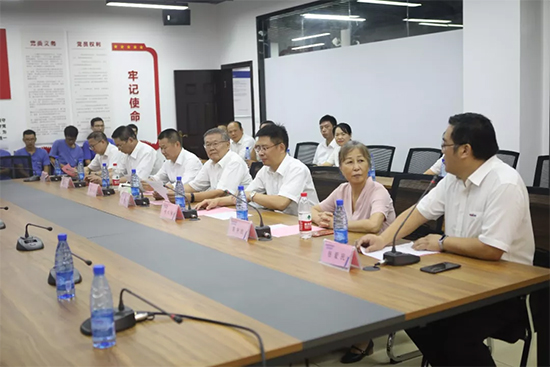 员工子女金榜题名 安博电竞·（anbo）官方网站
家园发放奖励