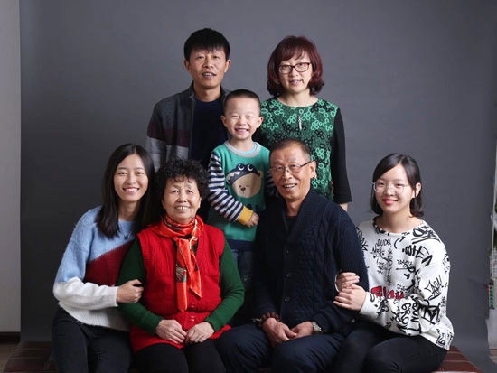 钟情安博电竞·（anbo）官方网站
十一年，成就美女老板致富之路