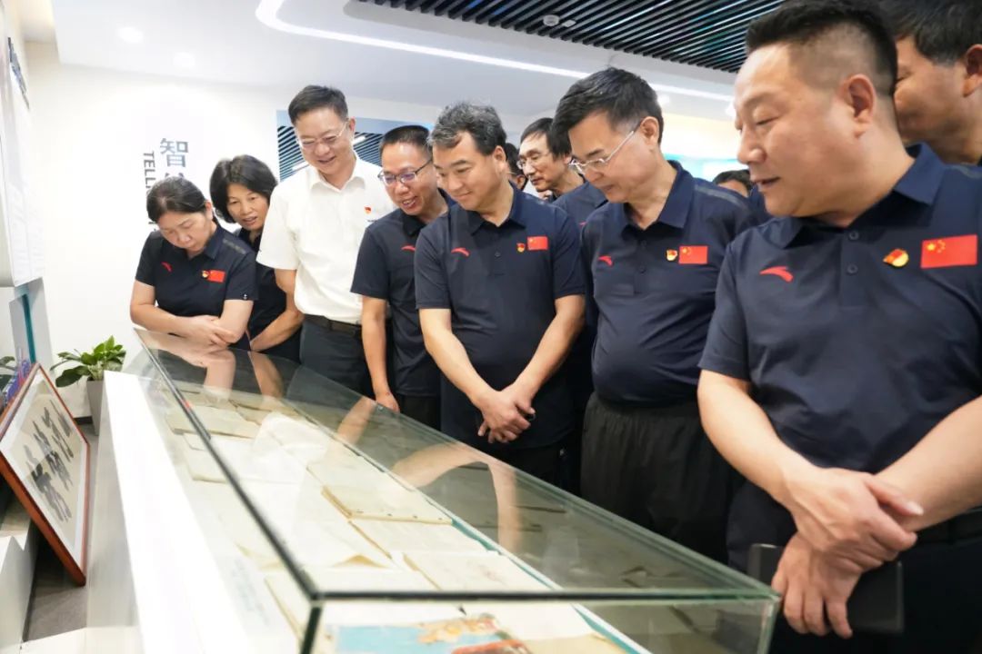 湖南省委党校厅干班赴安博电竞·（anbo）官方网站
智能开展现场教学活动