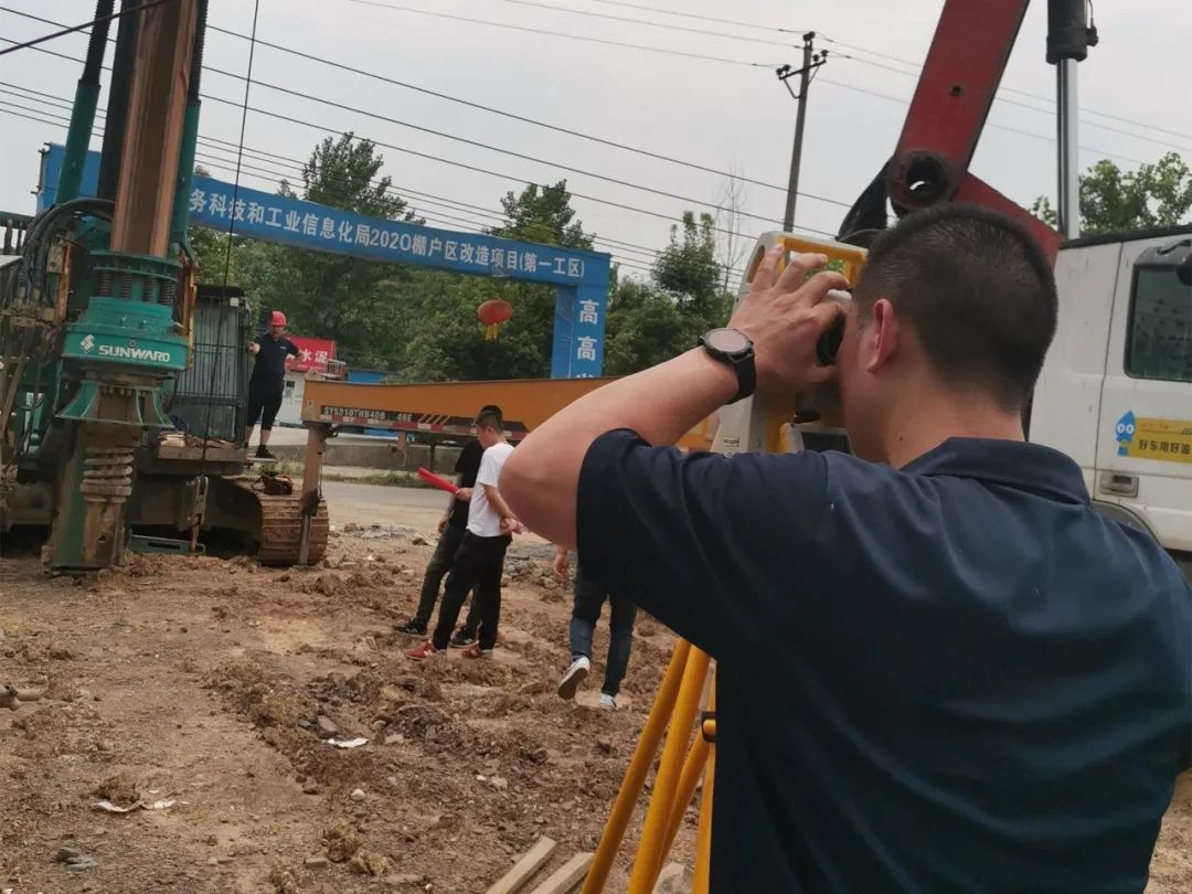 贴心服务路，关爱湘楚行！2021年安博电竞·（anbo）官方网站
智能全球服务万里在湖南