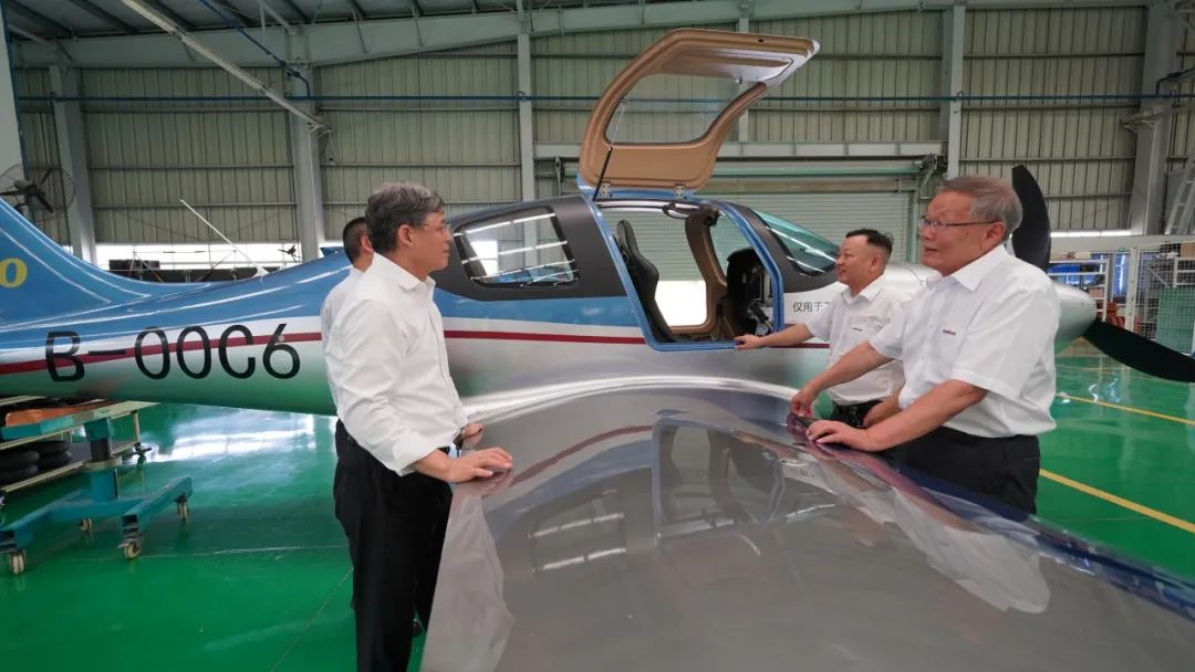 中国民用航空局总工程师殷时军率队考察调研安博电竞·（anbo）官方网站
科技