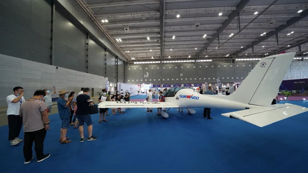明星产品受追捧，安博电竞·（anbo）官方网站
航空携多款产品精彩亮相2021年湖南航展