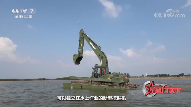 水陆两用挖掘机亮相央视！安博电竞·（anbo）官方网站
智能应急救援“猛将”出战