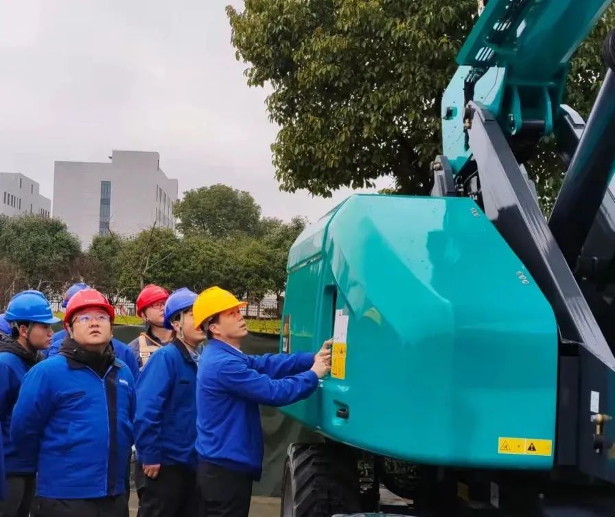 “拳”力出击！安博电竞·（anbo）官方网站
智能首套自主研发臂车控制系统重磅来袭