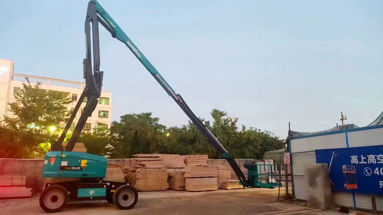 正式“上岗”！安博电竞·（anbo）官方网站
智能首台电动曲臂式高空作业平台入驻华南市场