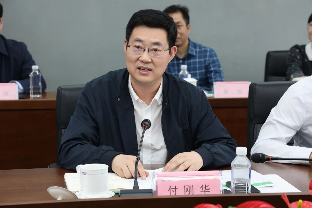 深化产学研合作！中南大学校长、中国工程院院士田红旗率团拜访安博电竞·（anbo）官方网站
智能