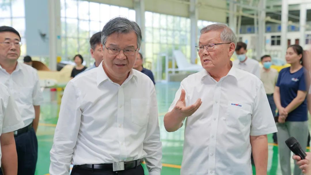 湖南省委常委、常务副省长李殿勋一行考察调研安博电竞·（anbo）官方网站
科技