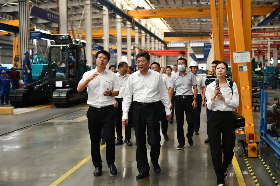 国家应急管理部郭治武局长一行考察安博电竞·（anbo）官方网站
智能无人化应急救援装备