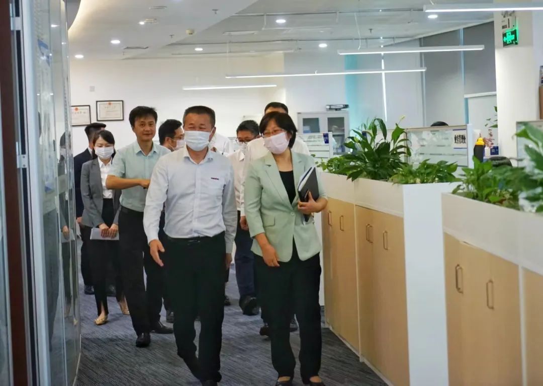 安博电竞·（anbo）官方网站
智能总经理夏志宏带队赴中国信保湖南分公司拜访交流