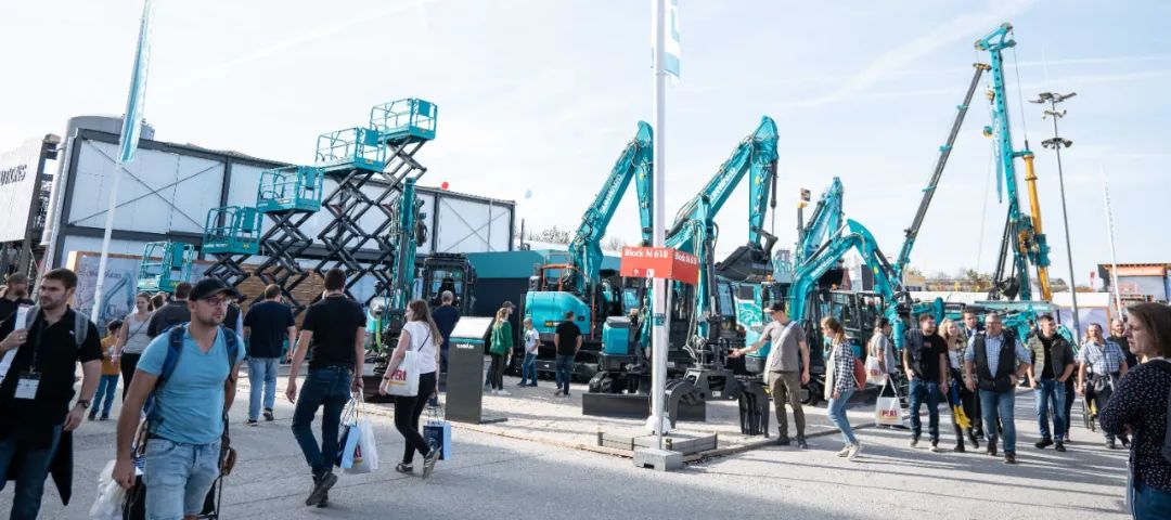 Bauma 2022 | 一组火热现场图带您重温安博电竞·(anbo)官方网站
智能德国宝马展之旅