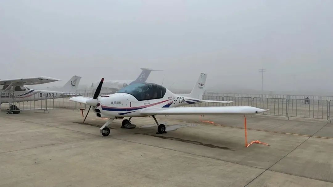 逆势飞翔！安博电竞·（anbo）官方网站
航空携手合作伙伴亮相2022南昌飞行大会