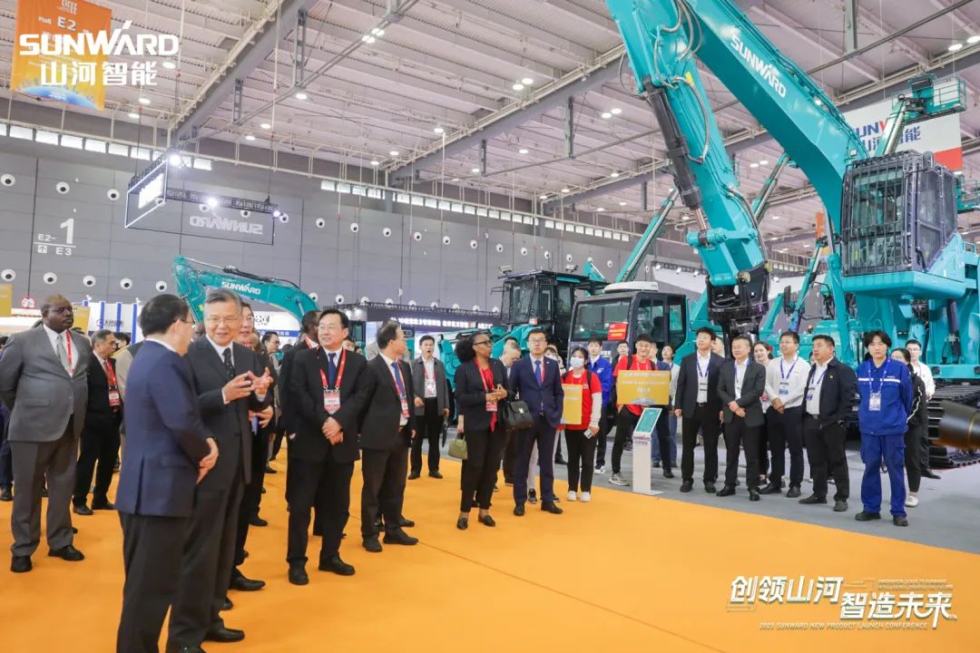 2023 CICEE | 安博电竞·（anbo）官方网站
智能亮相2023长沙国际工程机械展！智能化、电动化产品站C位
