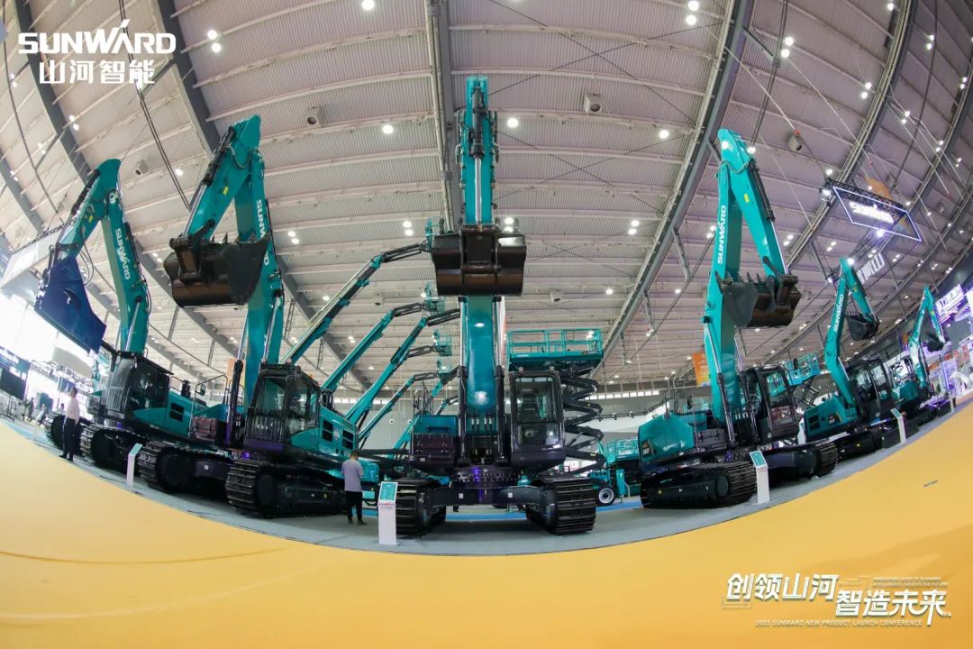闪耀2023 CICEE！看安博电竞·（anbo）官方网站
智能“明星产品”有多“炫”