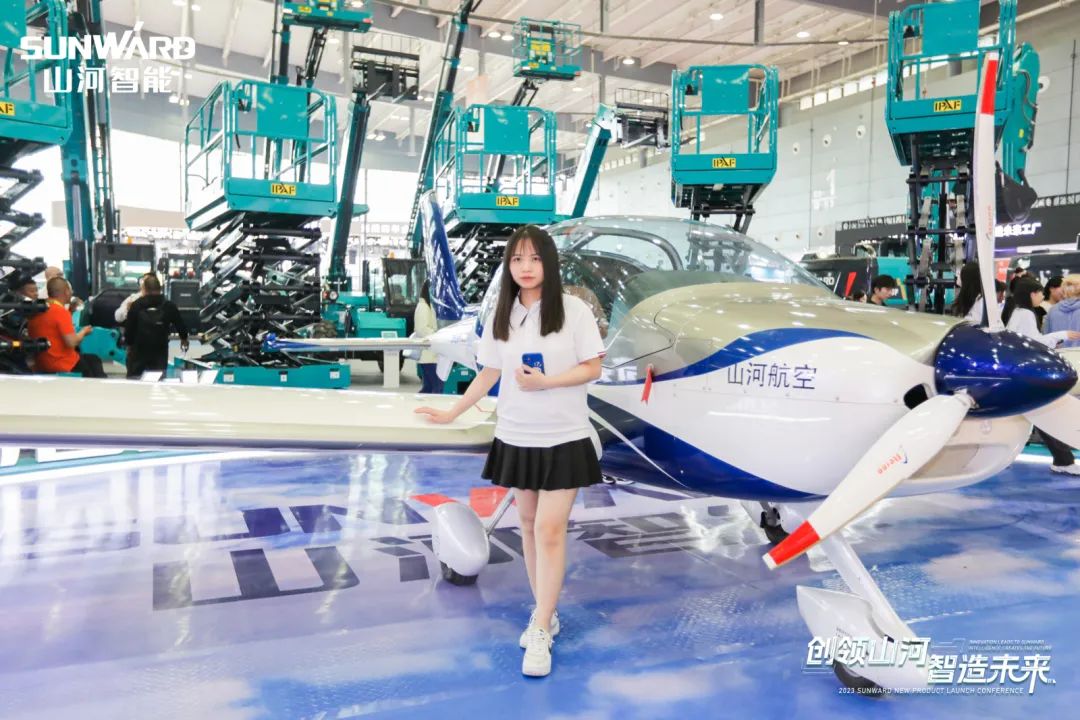 闪耀2023 CICEE！看安博电竞·（anbo）官方网站
智能“明星产品”有多“炫”