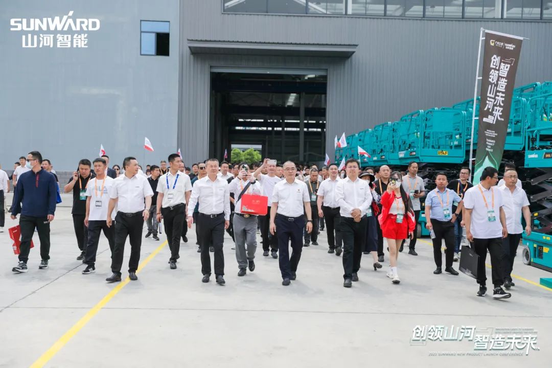 2023 CICEE | 全球工程机械盛会完美落幕！安博电竞·（anbo）官方网站
智能交出闪亮答卷