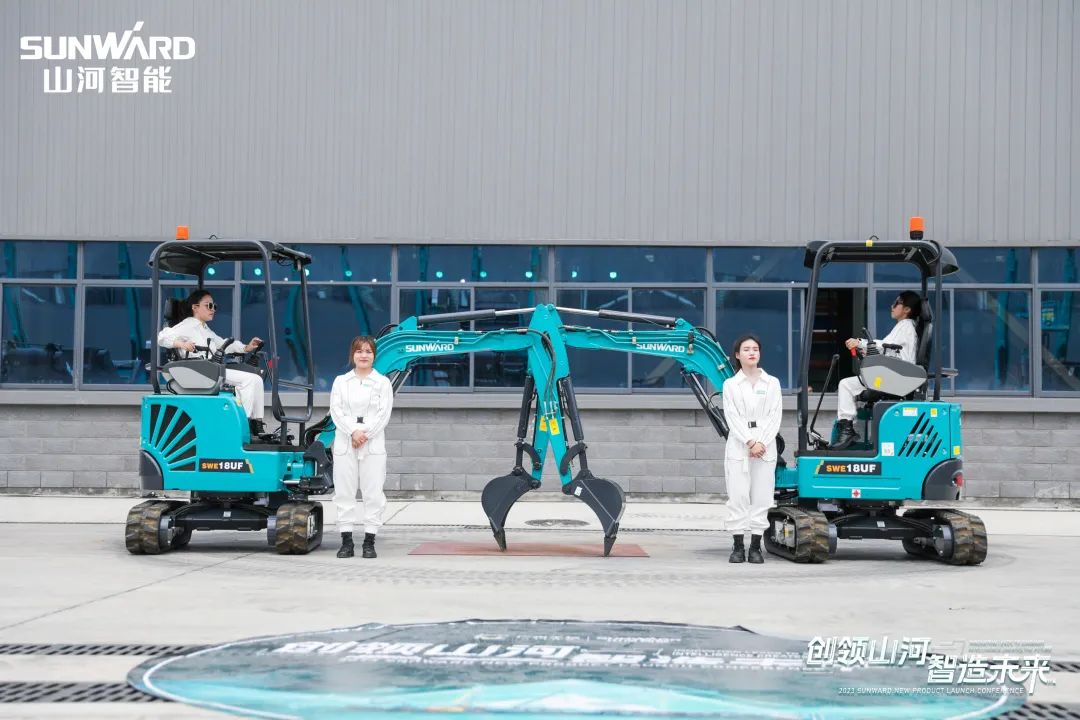 精品出击、互动不断！安博电竞·（anbo）官方网站
智能F系列挖掘机闪耀长沙展
