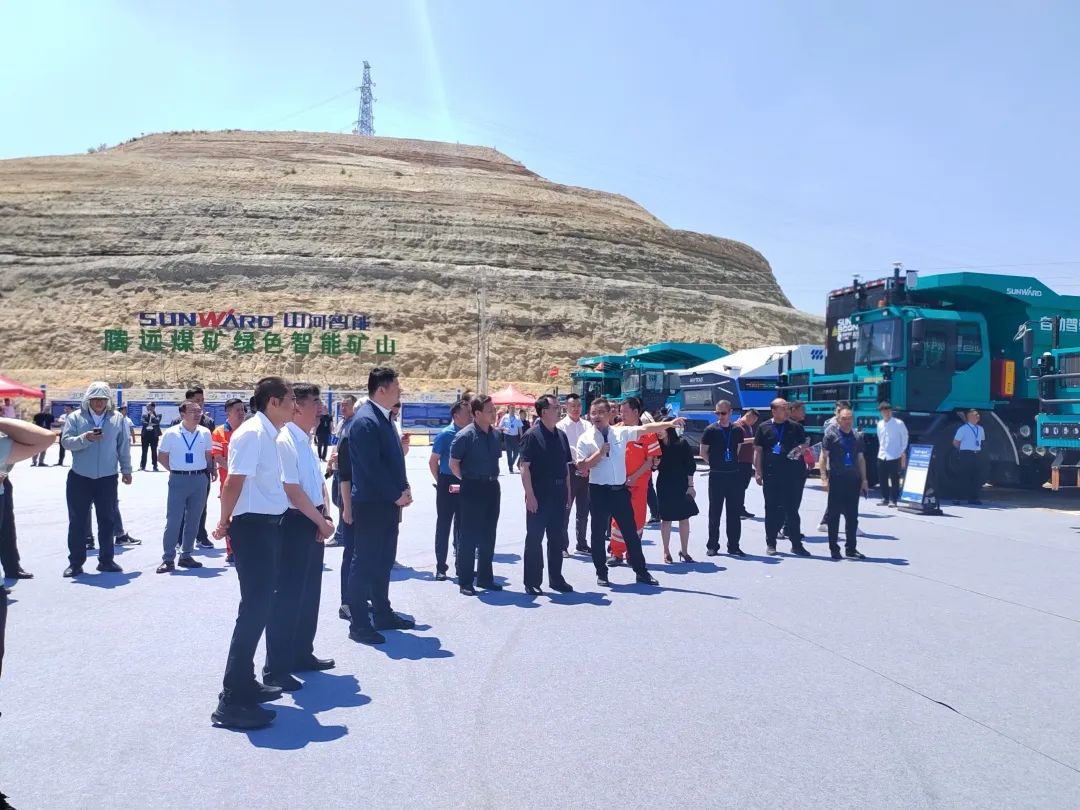 加码绿色矿山！“安博电竞·（anbo）官方网站
绿”亮相鄂尔多斯市煤矿三化融合现场推进会