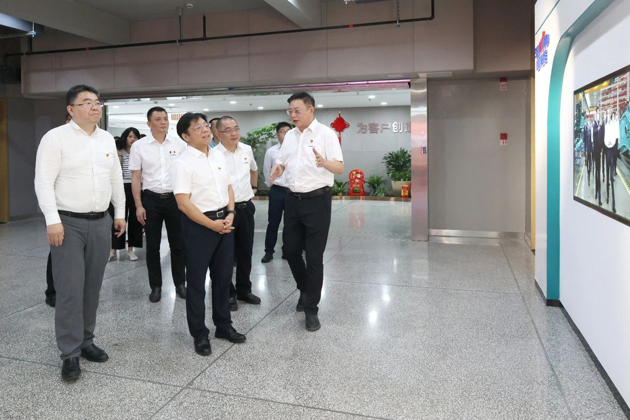 中国进出口银行总行党委委员、副行长李钧一行调研安博电竞·（anbo）官方网站
智能