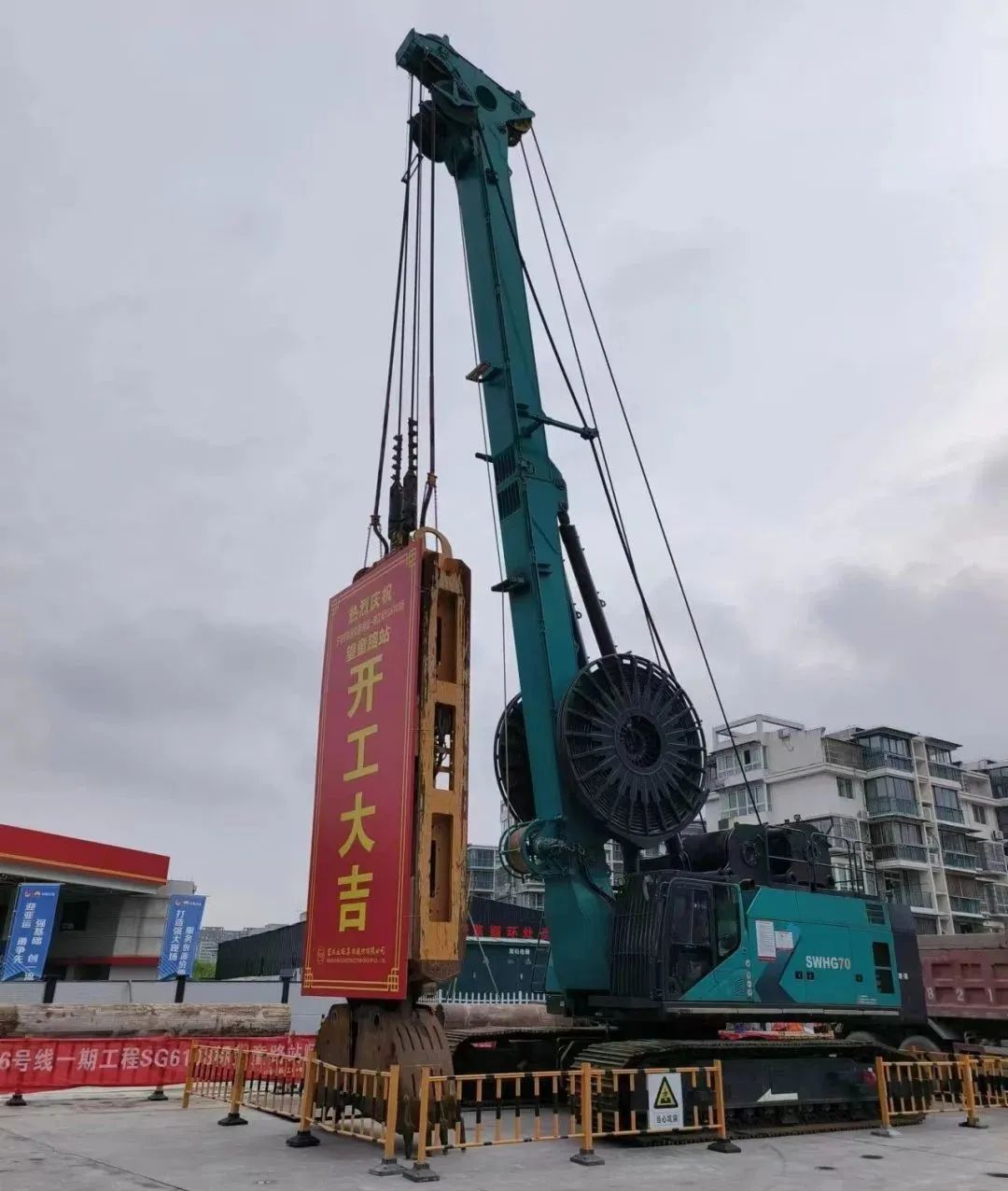 助力国内国际重大工程！安博电竞·（anbo）官方网站
智能液压抓斗实力“出圈”