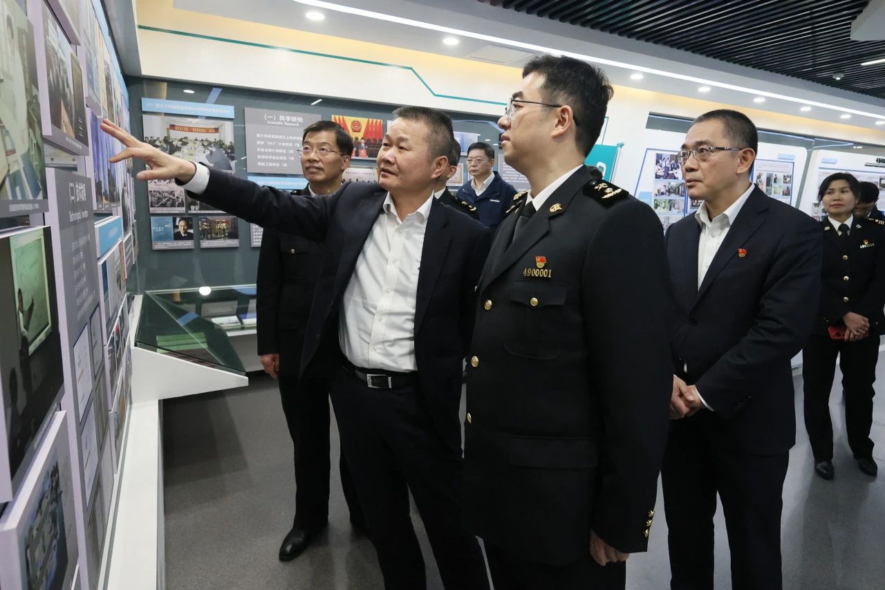 长沙海关党委书记、关长沈大为调研安博电竞·（anbo）官方网站
智能