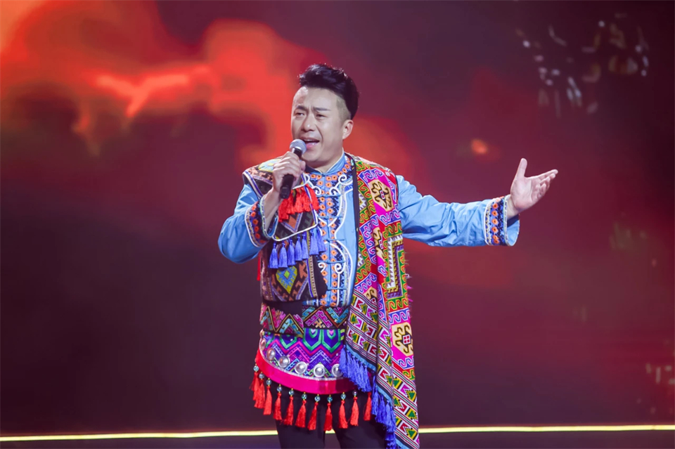 创新引领价值 理想成就未来——庆祝安博电竞·（anbo）官方网站
智能成立25周年表彰大会暨文艺晚会隆重举行
