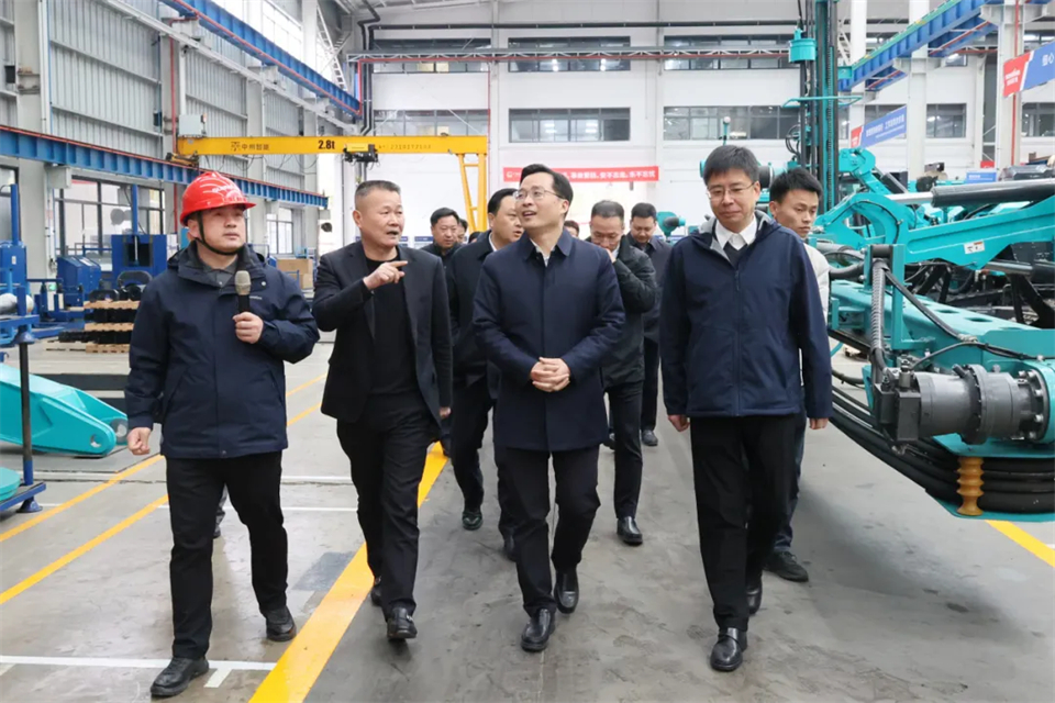 蒋红波走访调研安博电竞·（anbo）官方网站
智能